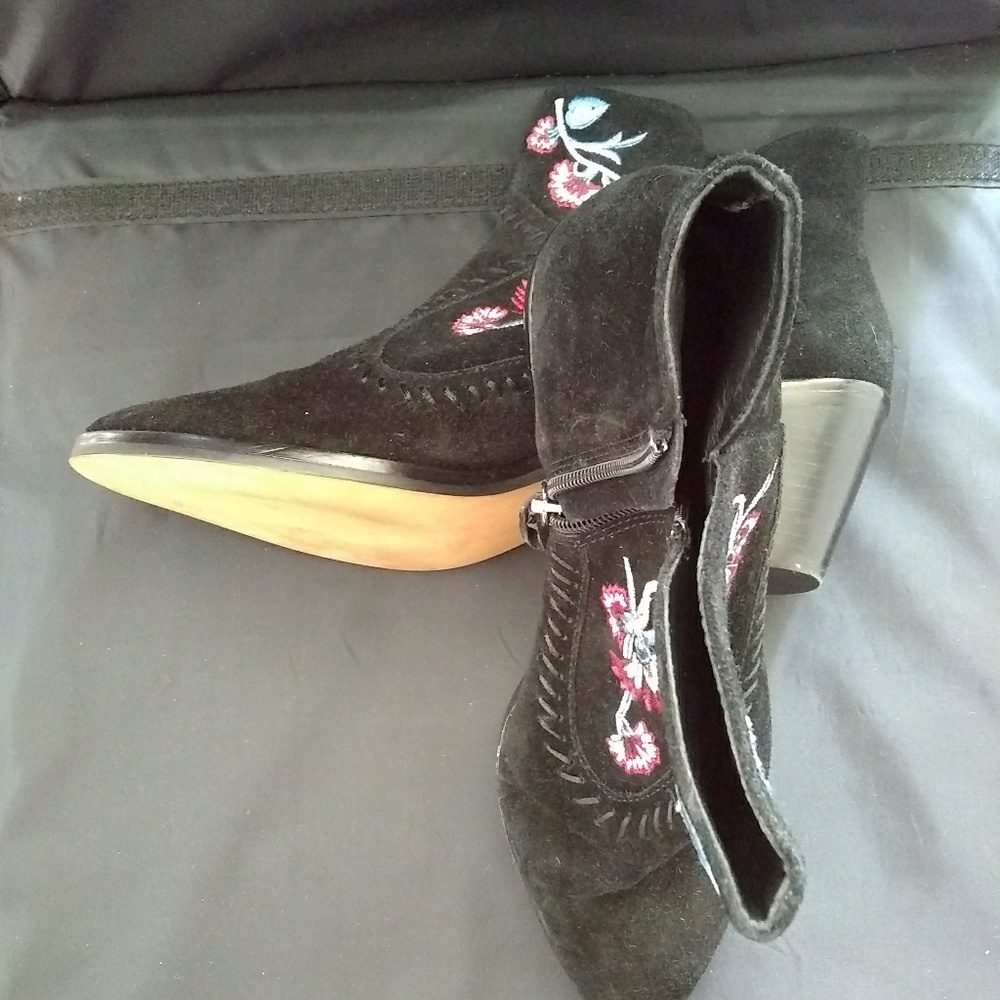 Bootie - Picture 2 of 3